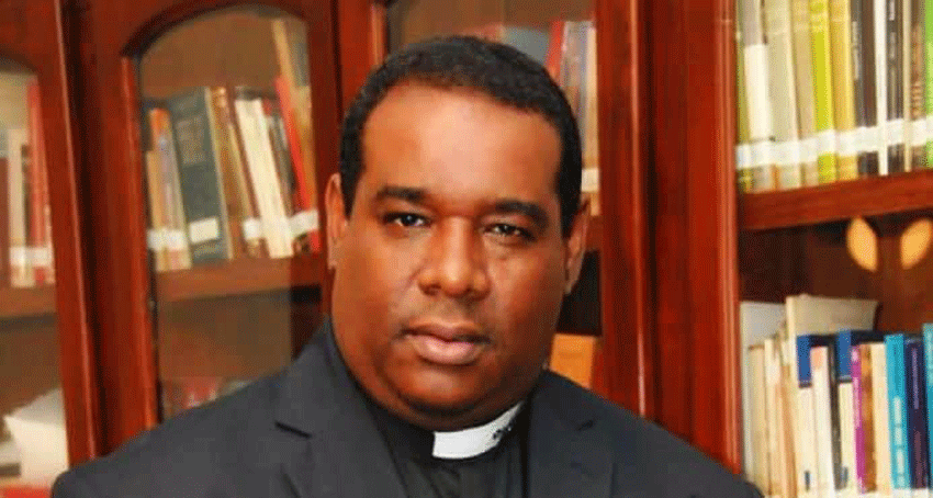 Obispo dice iglesia puede escuchar pero no negociar con tema del aborto 1 Jesus Castro Marte