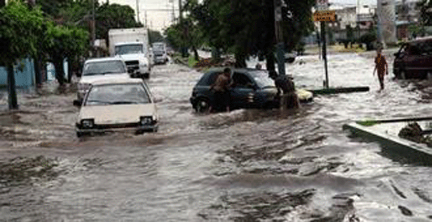 Onda tropical Kirk seguirá provocando lluvias; nueve provincias continúan en alerta 1 Onda tropical Kirk