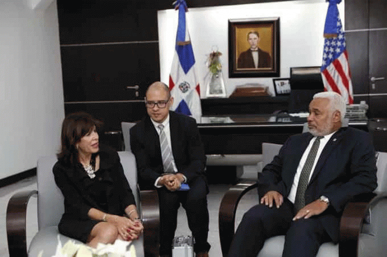 Empresarios EU interesados en invertir US$1,000 MM en la R. Dominicana