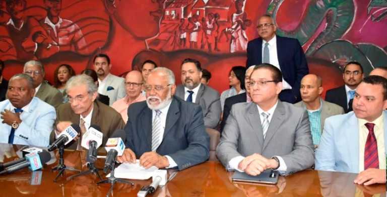 Calculan un millón 800 mil pacientes están afectados por medida de gremios