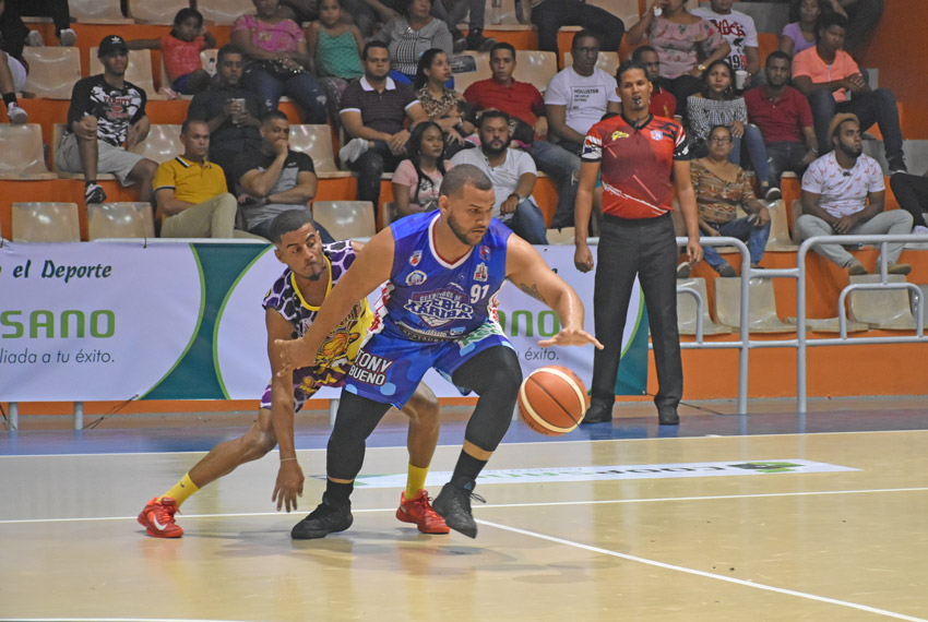 CGG y CPA ganaron partido inaugural baloncesto de Santiago Rodríguez 11 Abasaro 20019 Inauguracion J1 2 12
