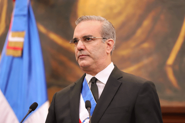 Abinader solicita otros 45 días más de estado de emergencia