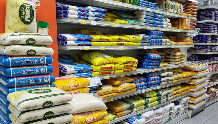 Aumentos de precios cuestionan “el cambio” 1 Aumentos de precios cuestionan “el cambio”