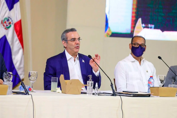 Abinader dispone soluciones de agua, viviendas, educación y calles en Santiago Rodríguez 1 Abinader obras SR FE
