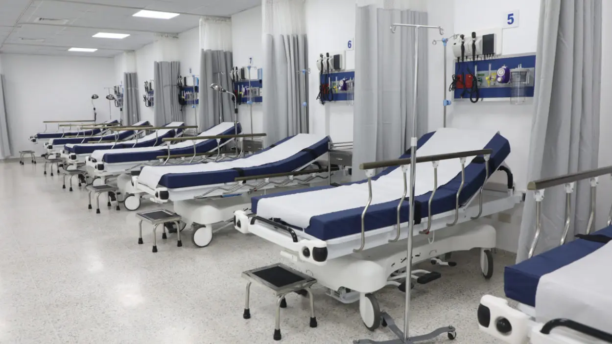 Hospitales RD vuelven a reabrir áreas para internamiento covid 1 hopital