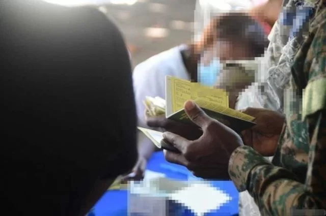 (Vídeo) Lo secuestraron en “la vuelta por México” y se arrepiente de haber llegado a Estados Unidos