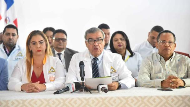 Médicos paralizan servicios a todas ARS este jueves y viernes 3 Médicos paralizan servicios a todas ARS este jueves y viernes