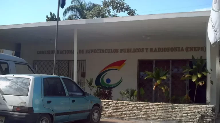 Nueva ley libertad de expresión suprime la Comisión Nacional de Espectáculo Públicos