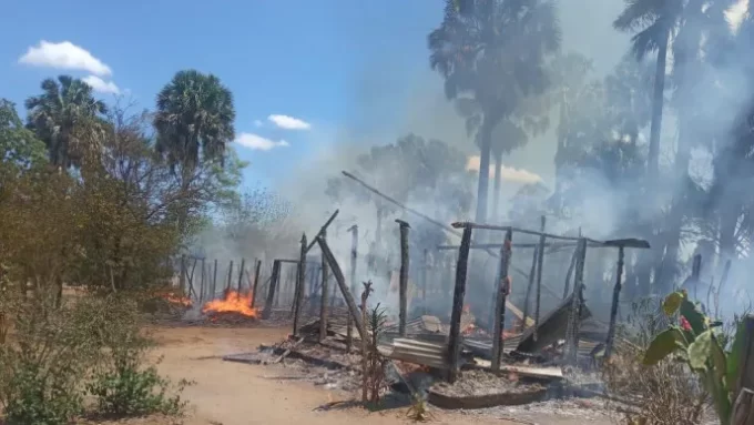 Santiago Rodríguez: Envían a la justicia hombre que intentó matar a su abuela y le quemó la casa 1 incendio e1681133233614