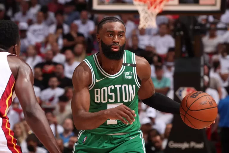 Jaylen Brown firma con Boston el mayor contrato de la NBA: 304 millones de dólares por cinco años