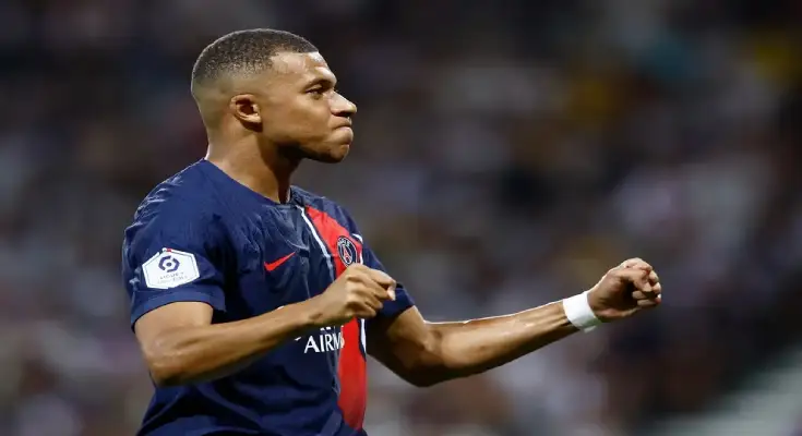 Giro inesperado en el conflicto entre Mbappé y el PSG: las razones por las que el delantero retomó las negociaciones para renovar el contrato 1 Kylian Mbappe PSG FE