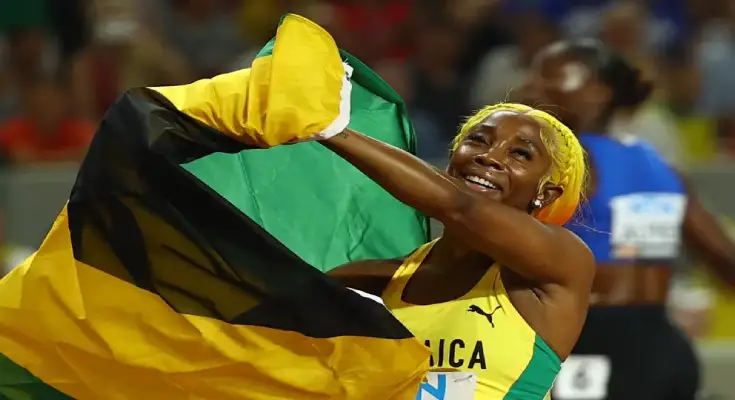 La historia de Shelly-Ann Fraser-Pryce, la atleta que rompió un récord de Usain Bolt en el Mundial de Atletismo