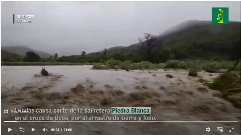 San José de Ocoa en rojo: Vehículos atascados por derrumbes y ríos penetran a carretera 1 Rio San Jose de Ocoa FE