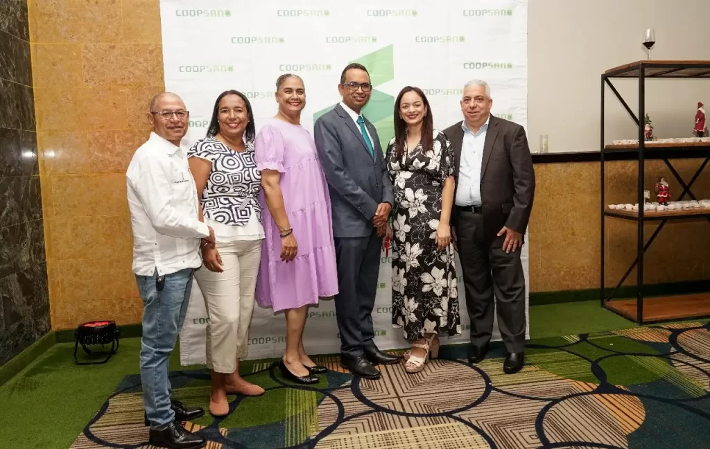 COOPSANO realiza cóctel navideño con socios y comunicadores en Santiago 8 Coopsano comunicadores Santiago 2023 8