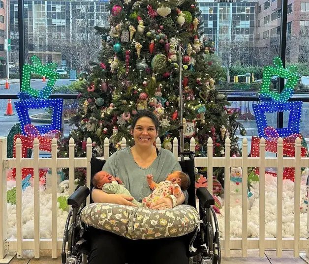 Kelsey Hatcher, la mujer con dos úteros dio a luz a mellizas en días diferentes 1 Kelsey Hatcher dos uteros FE