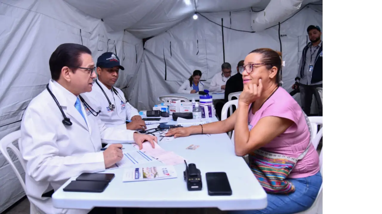 Ministro rechaza que muertes en Los Mina sean por el cólera 1 Dr Daniel Rivera ministro Salud ruta salud FE