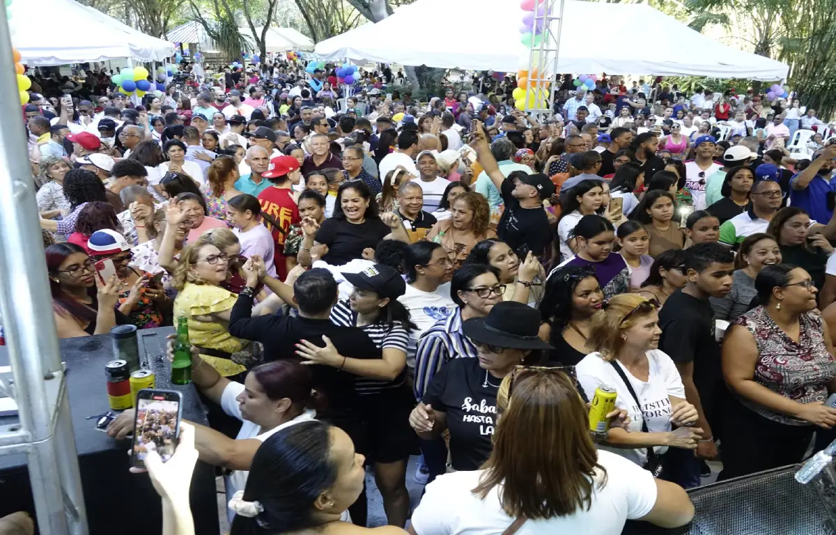 Renovación de vínculos y alegría en el Abrazo Sabanetero en el Jardín Botánico Nacional 1 Abrazo Sabanetero 2024 asistentes