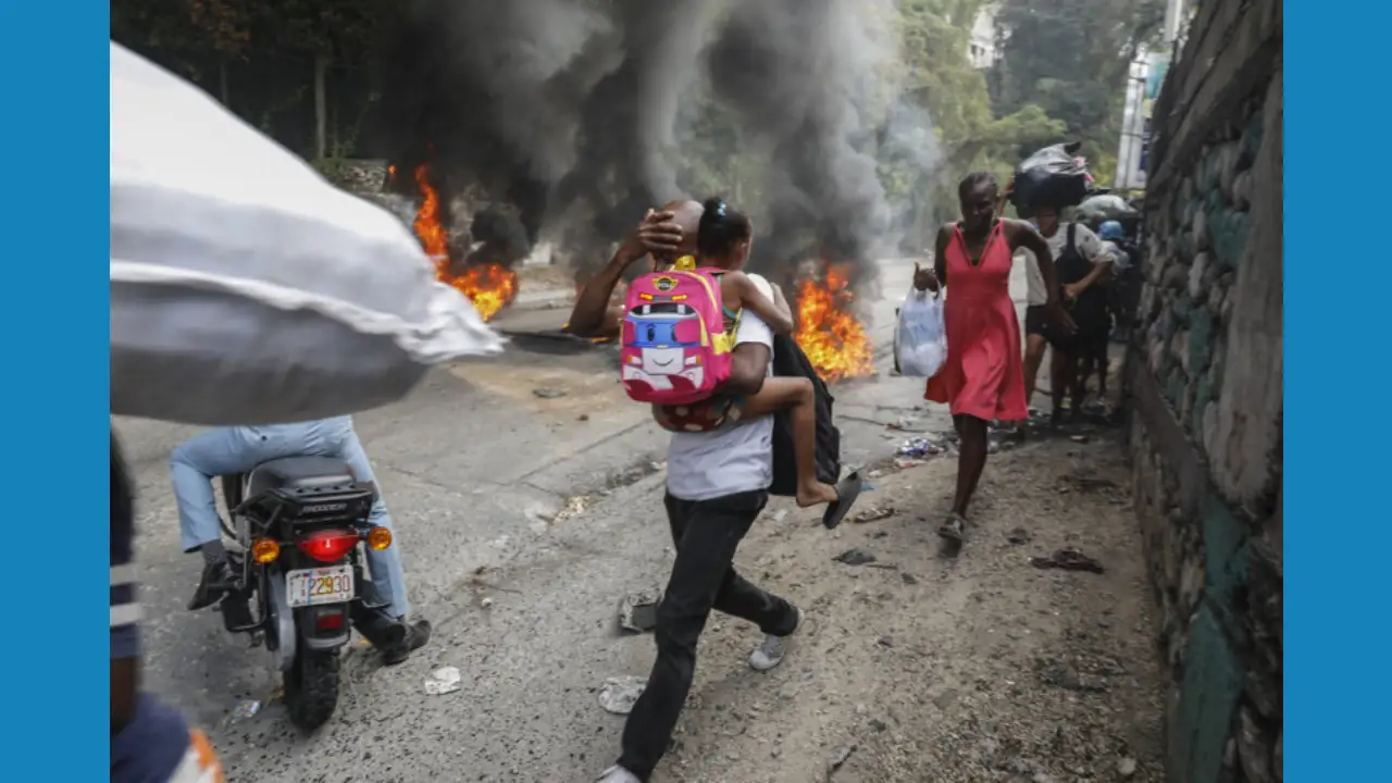 Hay caos en Haití: Pandillas atacan objetivos clave como prisiones mientras las alianzas cambian 1 Crisis Haiti carceles FE