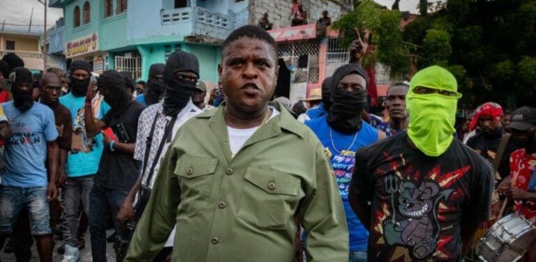 La Policía y la banda armada de 'Barbecue' libran fuertes combates en Puerto Príncipe 2 La Policía y la banda armada de ‘Barbecue’ libran fuertes combates en Puerto Príncipe