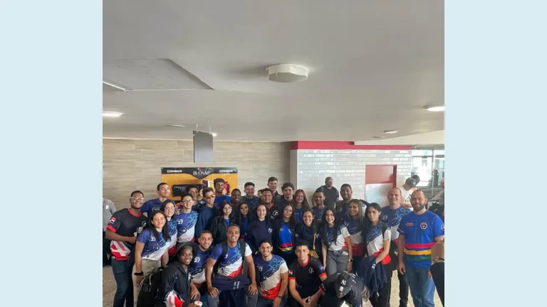 Equipos dominicanos logran tres premios en concurso de la NASA