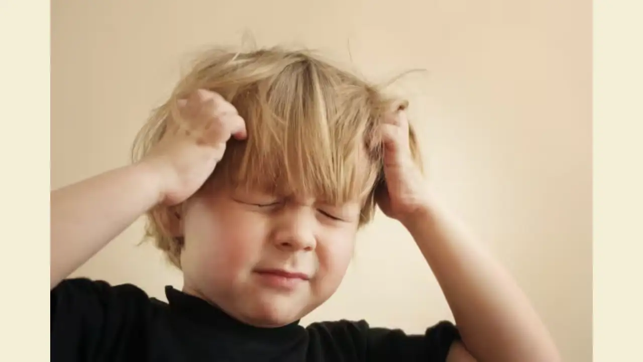 Estos son los motivos que están generándole a tu hijo dolor de cabeza y que puedes evitar 1 Nino dolor cabeza FE