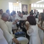 Video – Celebran bautizos durante el Novenario de la Virgen de Fátima en la parroquia San Ignacio de Loyola