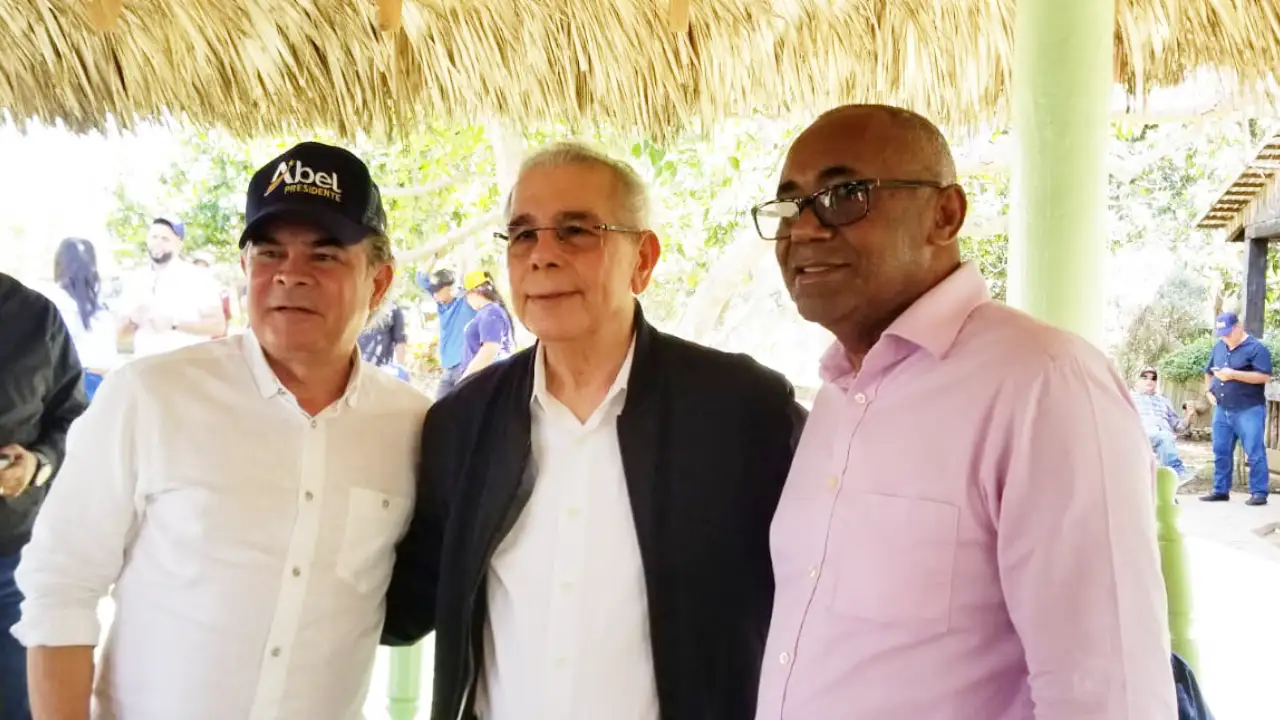 Danilo Medina y Antonio Cruz Polin Cruz proclamacion 2