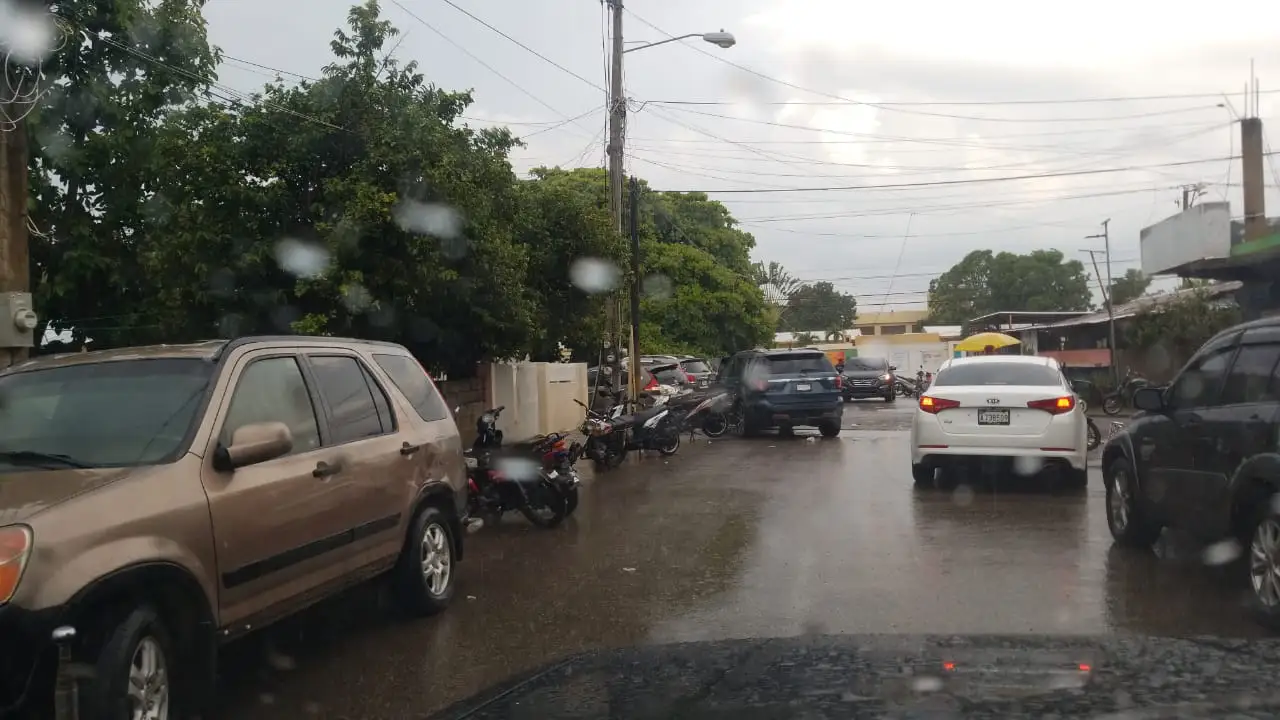 Lluvias frescas marcan el cierre de las elecciones en Santiago Rodríguez 2 Votaciones 2024 lluvias 2