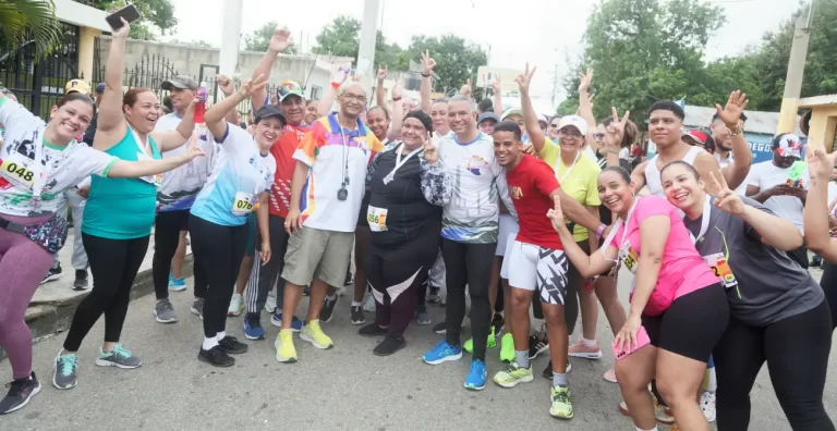 Fotos – Maestra Yoselín del Rosario, un ejemplo de valentía en el Día de las Madres