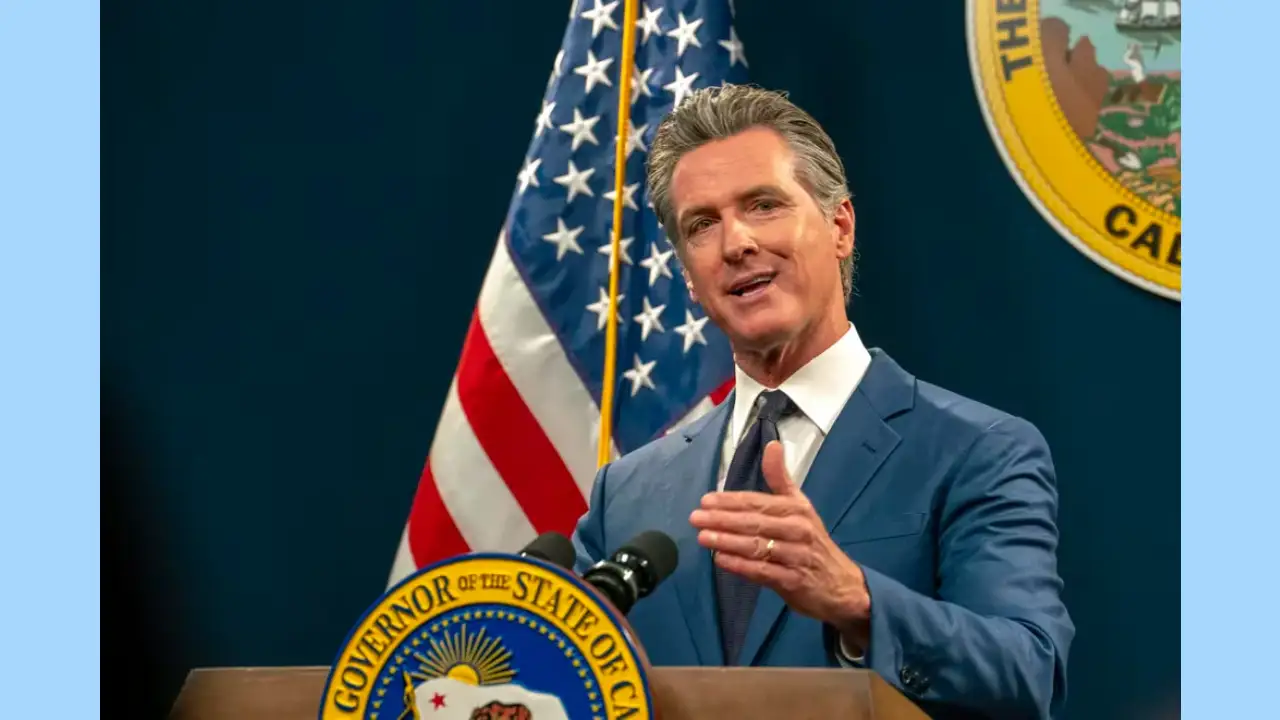 El gobernador de California pidió prohibir el uso de teléfonos celulares en las escuelas 1 Gavin Newsom gobernador California FE