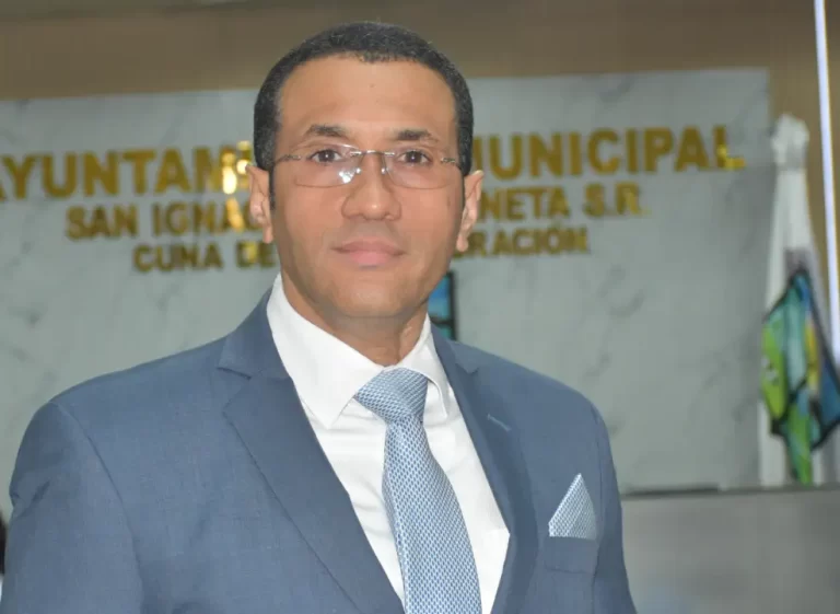 Videos – Prof. Juan Valdez resalta la nobleza docente en la Semana Magisterial en Sabaneta