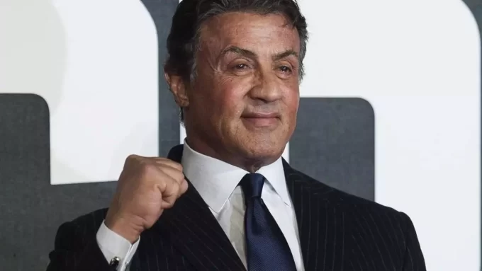 La historia detrás del éxito de Stallone: un padre violento, el chantaje de su hermana y la muerte de su hijo 1 Sylvester Stallone e1720297108878