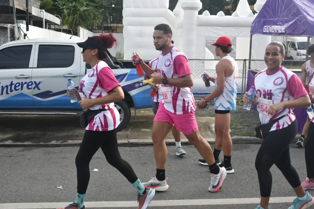 TrotadoreSR respaldan actividad de FUNDADIBE 6 TrotadoreSR apoyan 5k 4