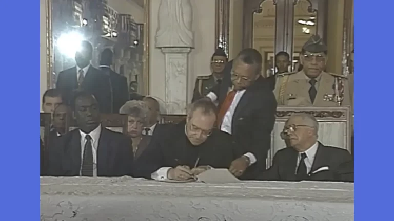 Hoy se cumplen 30 años de la firma del Pacto por la Democracia entre Balaguer y Peña Gómez