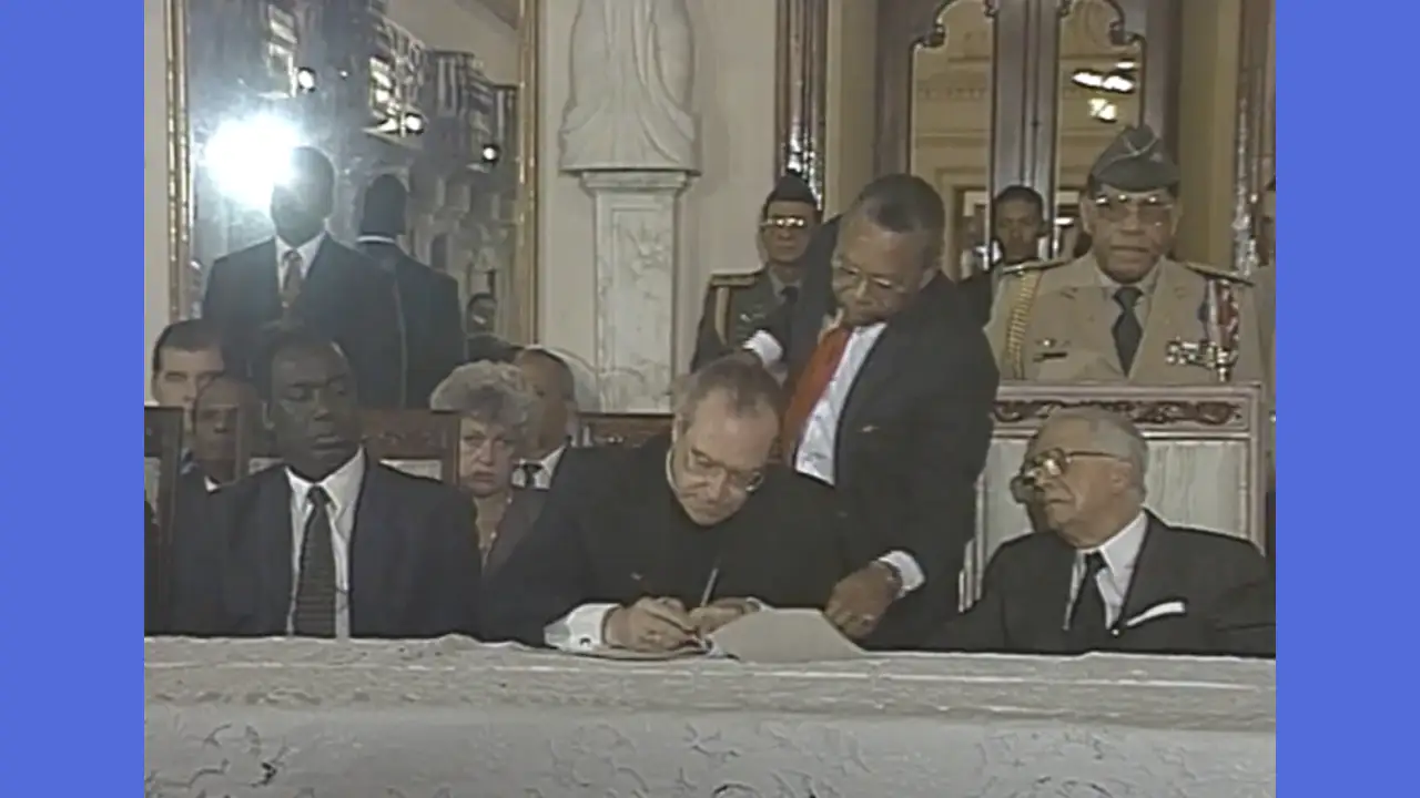 Hoy se cumplen 30 años de la firma del Pacto por la Democracia entre Balaguer y Peña Gómez 1 Pacto democracia Pena Gomez y Balaguer FE