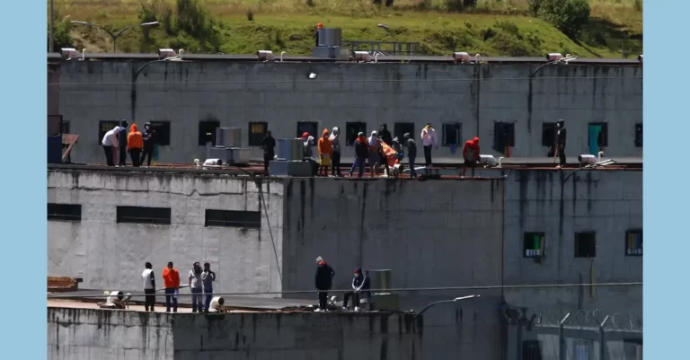ECUADOR: Pelea en cárcel deja 15 presos muertos y 14 heridos