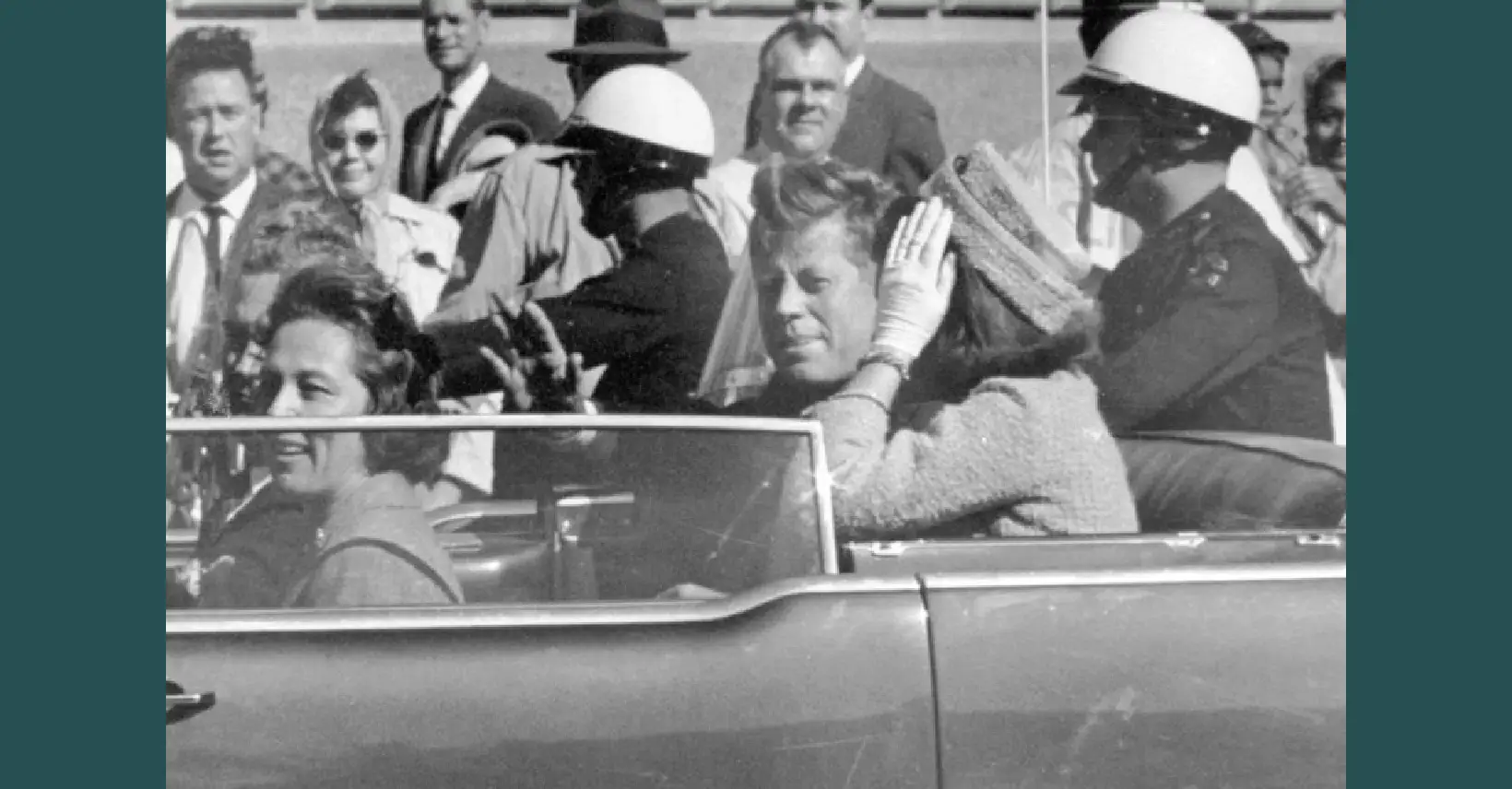 ¿Qué secretos del asesinato de JFK podría revelar la orden de Trump? 1 John F Kennedy saluda FE