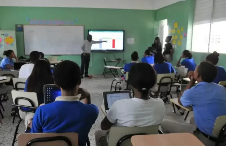 Matrícula estudiantes haitianos sube 78 % en RD