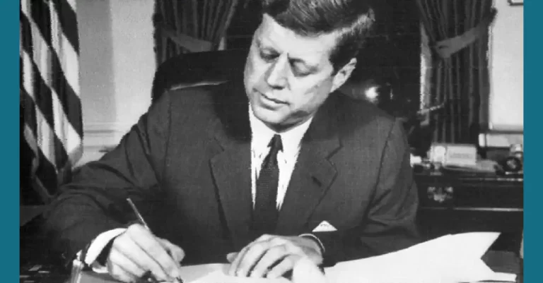 El FBI encontró más de 2,400 documentos sobre el asesinato de Kennedy