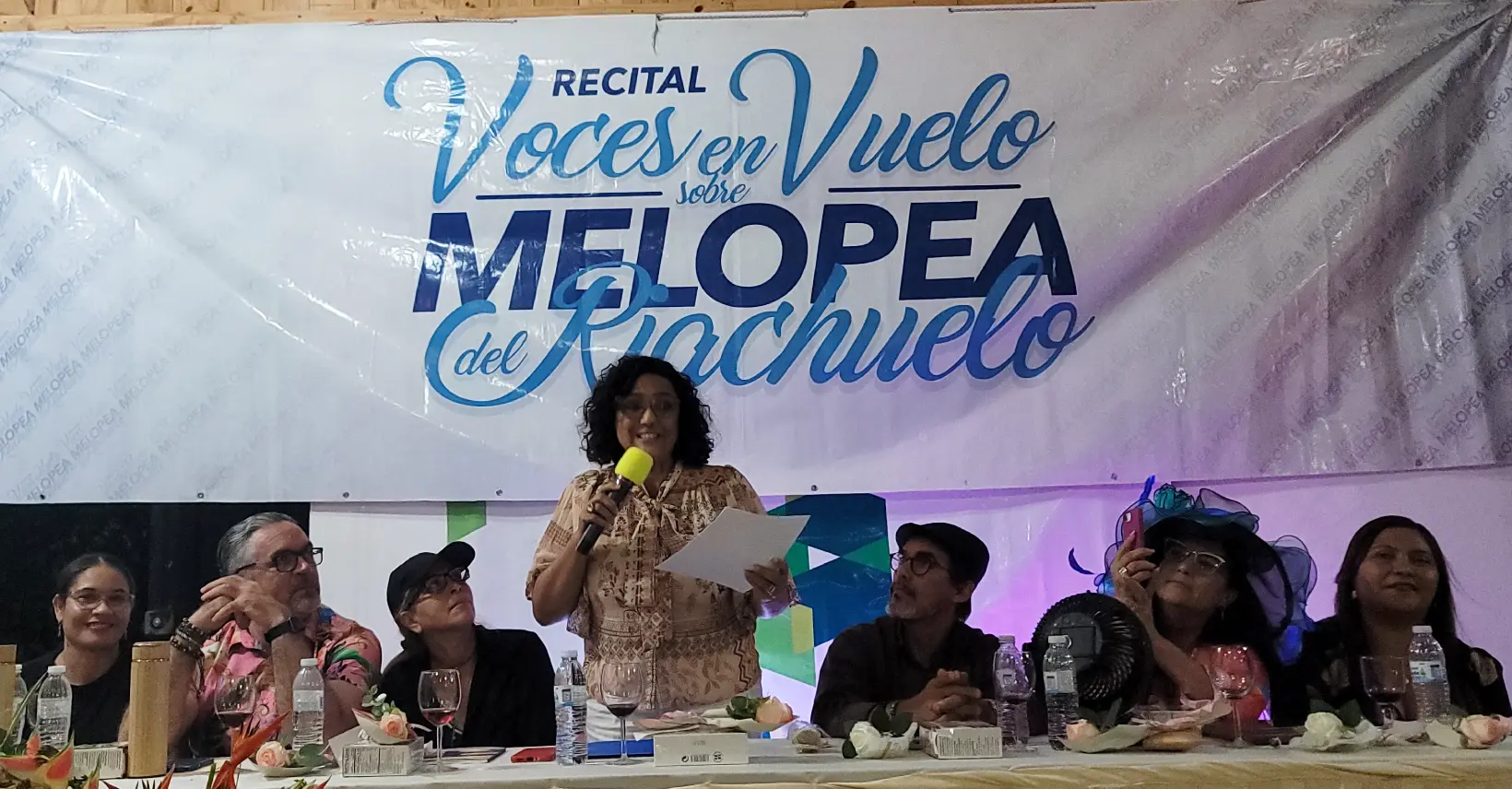 Videos+fotos - Celebran VII versión del recital de Voces en Vuelo sobre Melopea del Riachuelo 1 Sandra Fernandez Martinez Melopea 2025