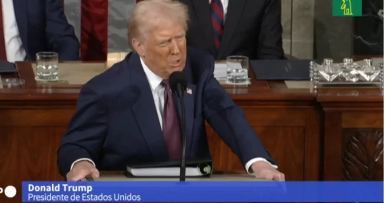 Video – Trump revela que Zelenski le dijo que está preparado para negociar la paz con Rusia