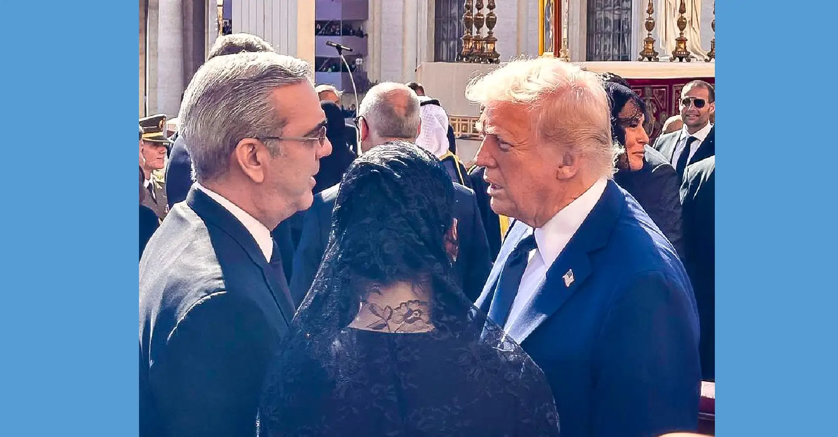 Abinader y Trump conversaron durante el ceremonial al Papa 1 Abinader habla Trump Vaticano FE