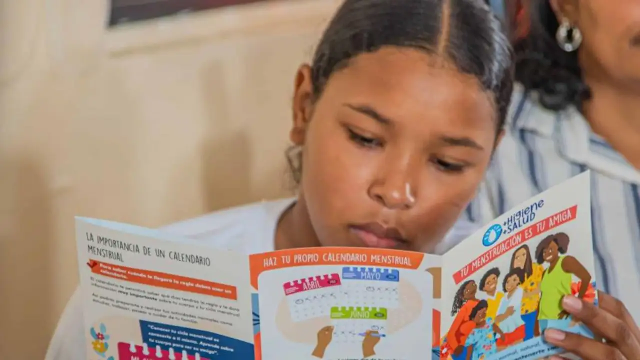 Adolescente ciclo menstrual FE