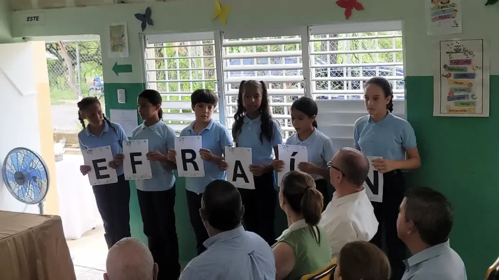 Escuela Efrain Almonte 2