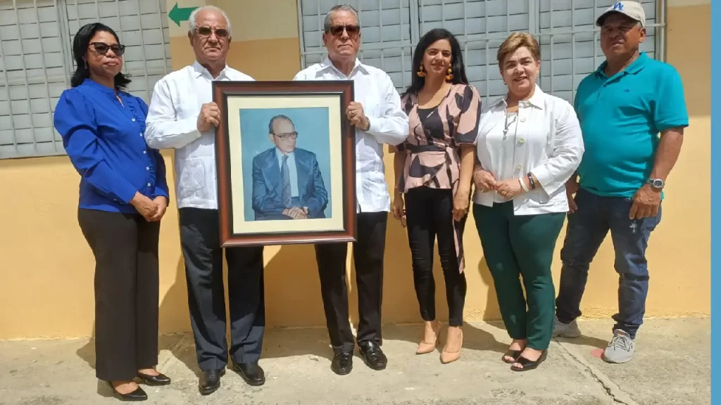 Escuela Efrain Almonte 8