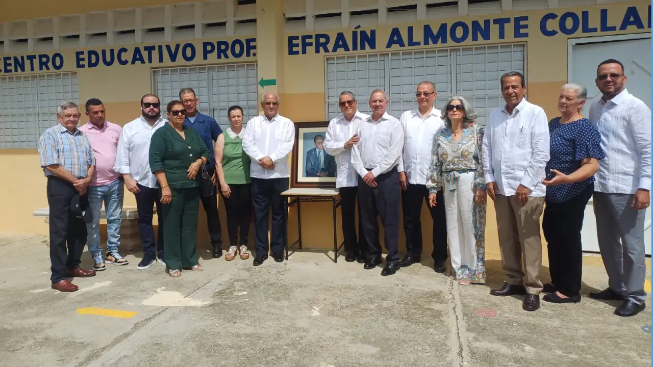 Escuela Efrain Almonte 9