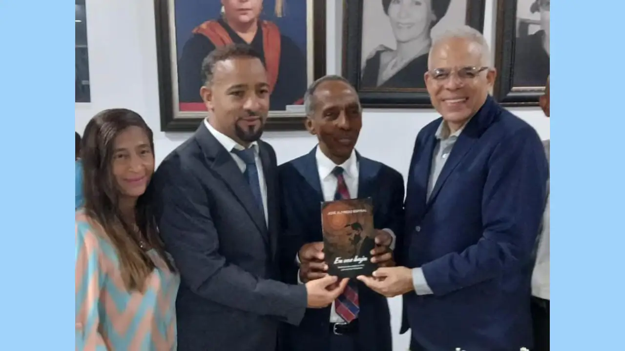 Jose Alfredo Espinal libro