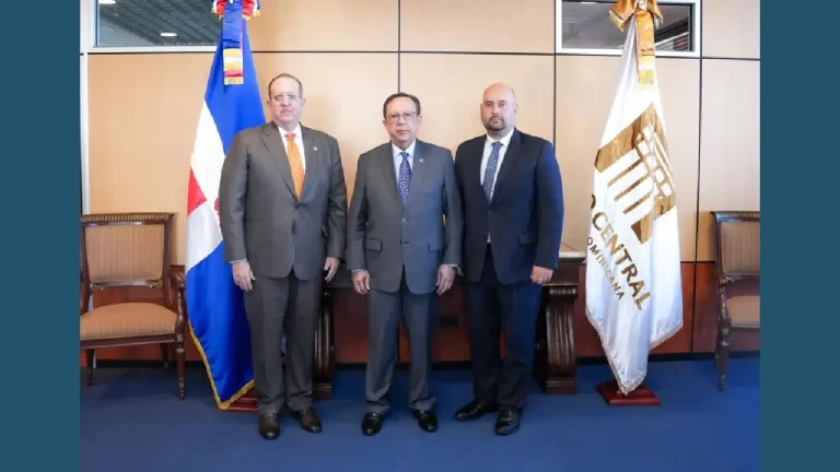 Magin Díaz, Valdez Albizu y Esteban Fullin