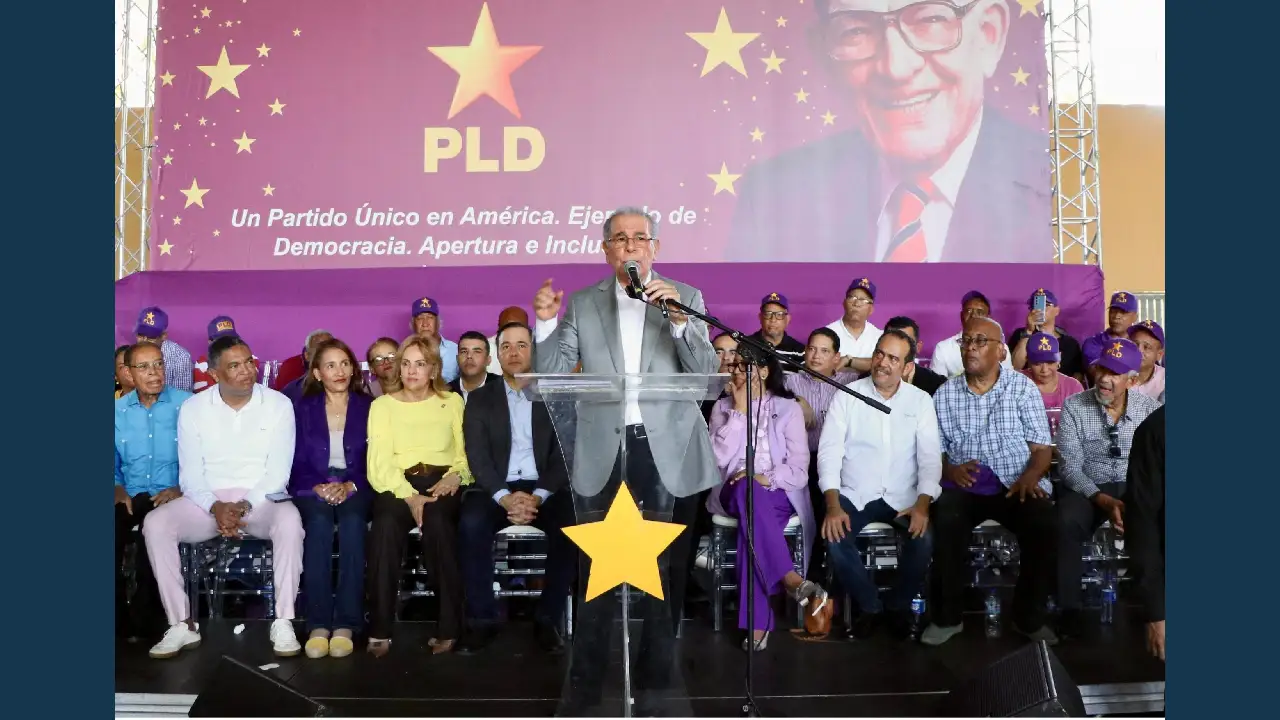 Danilo dice Abinader vende «imagen ficticia de progreso» 1 Danilo dice Abinader vende «imagen ficticia de progreso»