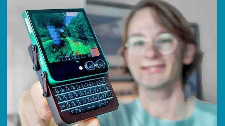 Cómo mezclar la pantalla de un Galaxy Z Flip 5 con el teclado de una vieja Blackberry para conseguir... otra vieja BlackBerry